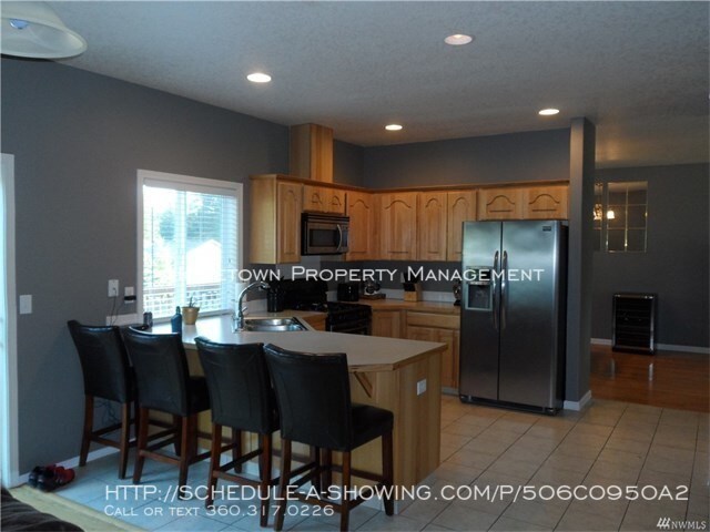 7205 33rd Ave NE in Lacey, WA - Building Photo - Building Photo