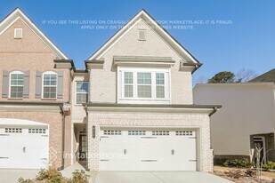 821 Alder Grv Trce in Loganville, GA - Building Photo