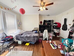 3346 N Marshfield Ave, Unit 1 in Chicago, IL - Building Photo - Building Photo