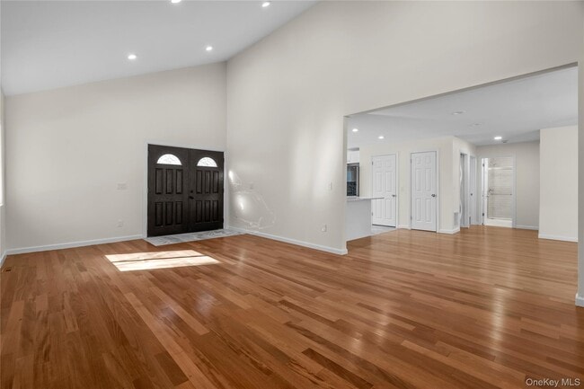 9 William Puckey Dr in Cortlandt Manor, NY - Building Photo - Building Photo