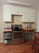 26 Queensbury Dr in Springfield, MA - Foto de edificio - Building Photo