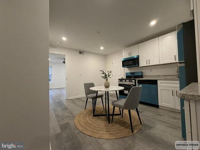 45 E High St in Pottstown, PA - Foto de edificio - Building Photo