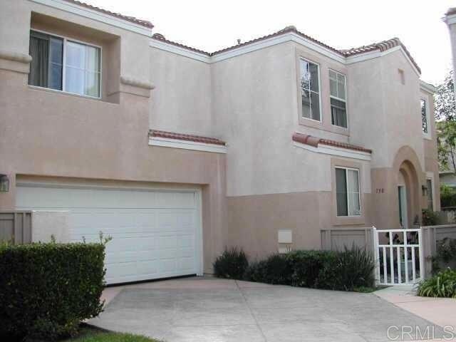 750 Caminito Estrella in Chula Vista, CA - Building Photo