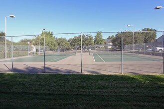 Oaks at Duck Creek in Garland, TX - Building Photo - Building Photo