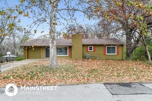 5833 N Lenox Ave in Kansas City, MO - Building Photo