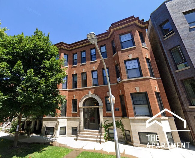 3637 N Paulina St, Unit 1