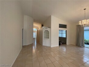1118 Jardin Dr in Naples, FL - Building Photo - Building Photo