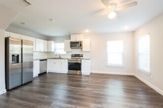 7934 Way St in Houston, TX - Building Photo - Building Photo