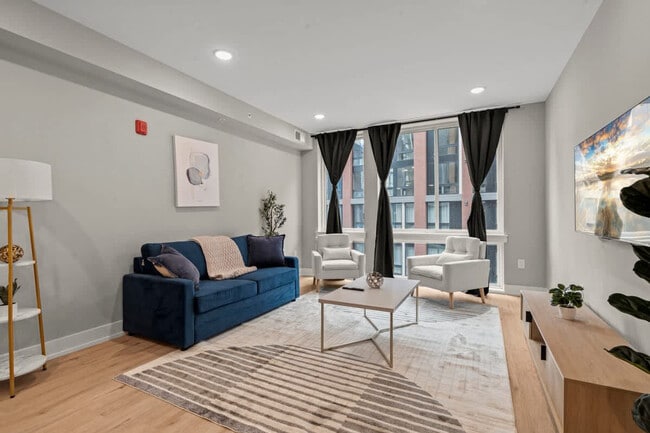 property at 916 N Delaware Ave