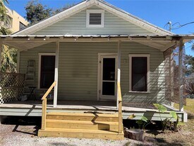 1551 7th St in Sarasota, FL - Building Photo