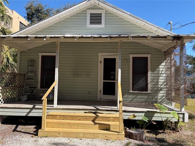 property at 1551 7th St