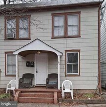 365 N Evans St in Pottstown, PA - Building Photo - Building Photo