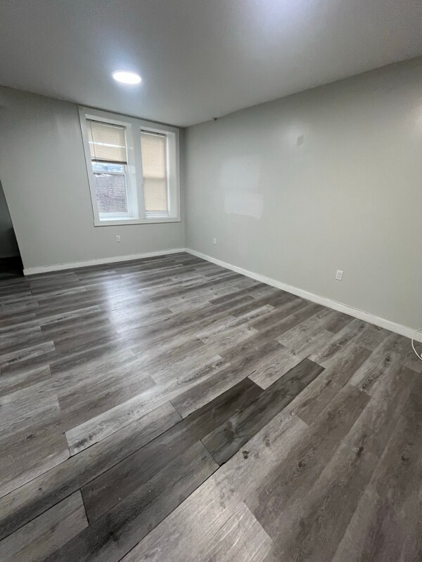 131 S Harrison St in East Orange, NJ - Foto de edificio - Building Photo