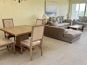 3000 N Palm Aire Dr in Pompano Beach, FL - Building Photo - Building Photo