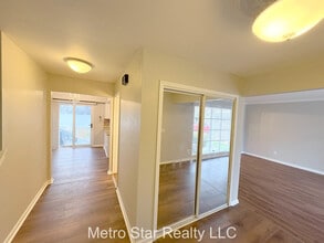 1553 Lakewood Dr in Troy, MI - Building Photo - Building Photo