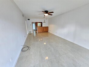 733 NW 30th Ct, Unit 3 in Wilton Manors, FL - Building Photo - Building Photo