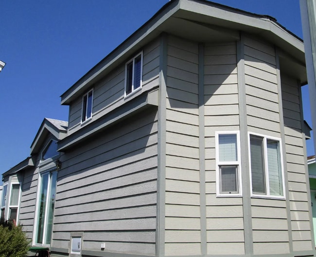 property at 12265 Woodruff Ave