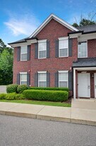 8425 Williamstown Dr in Shelby Township, MI - Building Photo