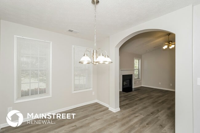 1367 Westward Dr SW in Marietta, GA - Building Photo - Building Photo