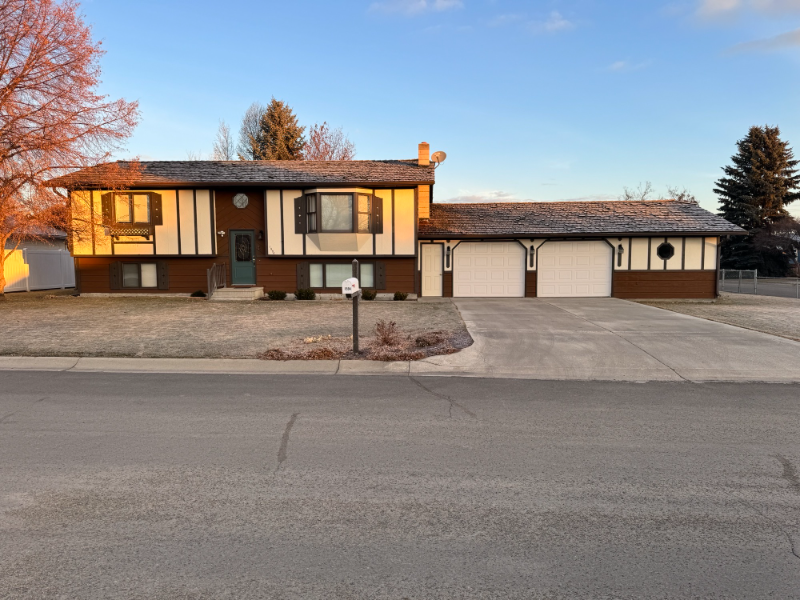 1594 Boston Rd in Helena, MT - Building Photo