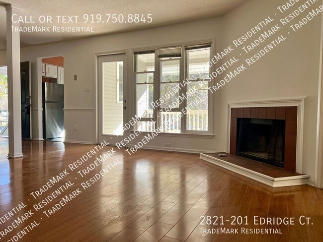 property at 2821 Edridge Ct