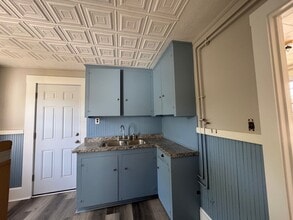 17 Sullivan St in Newport, NH - Building Photo - Building Photo
