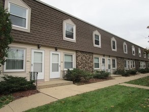 Valley View Townhomes in Onalaska, WI - Foto de edificio - Building Photo