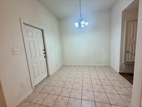 608 Olaf Dr in Temple, TX - Foto de edificio - Building Photo