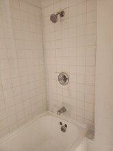 1825 Ivar Ave, Unit 209 in Los Angeles, CA - Building Photo - Building Photo