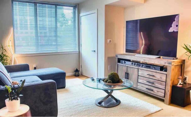 property at 1000 New Jersey Ave SE