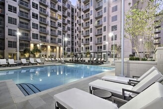 Trace Midtown Luxury Apartments in Atlanta, GA - Foto de edificio - Building Photo