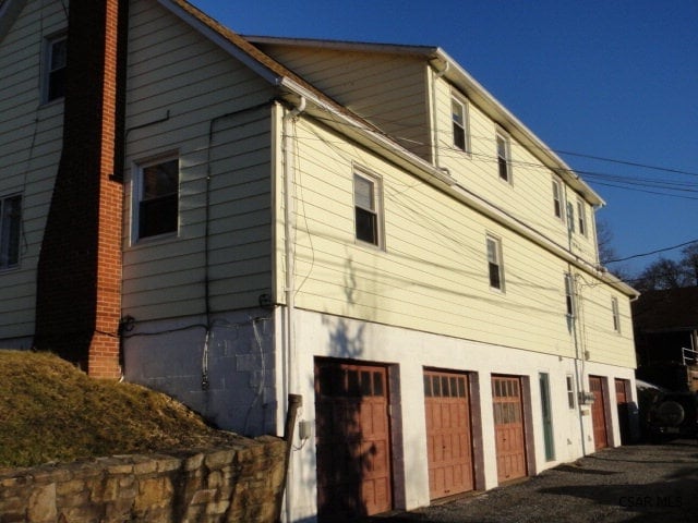 704 13th St in Windber, PA - Building Photo - Building Photo