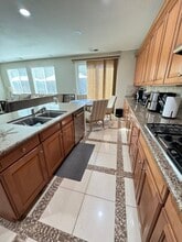 2400 Ventana View Way in Modesto, CA - Building Photo - Building Photo