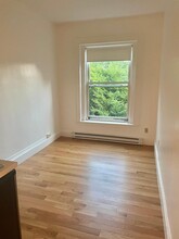 1069 Beacon St, Unit 6 in Brookline, MA - Building Photo - Building Photo