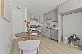 600 S Brookhurst Rd in Fullerton, CA - Building Photo - Building Photo