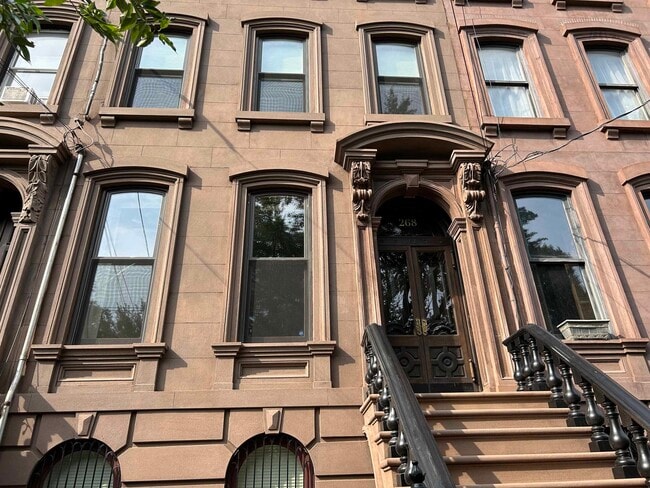 property at 268 Montgomery St