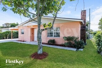 410 Miner Rd in Boynton Beach, FL - Building Photo - Building Photo