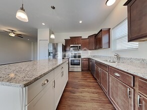 877 Coralberry Ln in Greenwood, IN - Building Photo - Building Photo