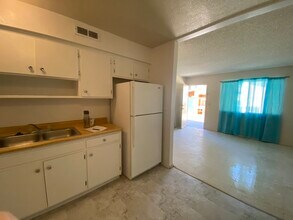 325 S Spring St, Unit 325 s spring st blythe ca in Blythe, CA - Building Photo - Building Photo