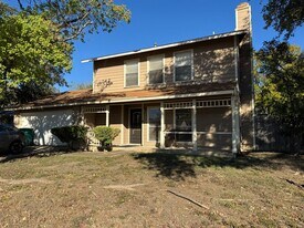 10022 Wind Burn Trail in Converse, TX - Building Photo
