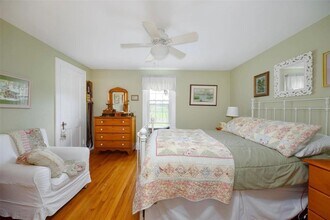 82 Seton Dr in New Rochelle, NY - Building Photo - Building Photo