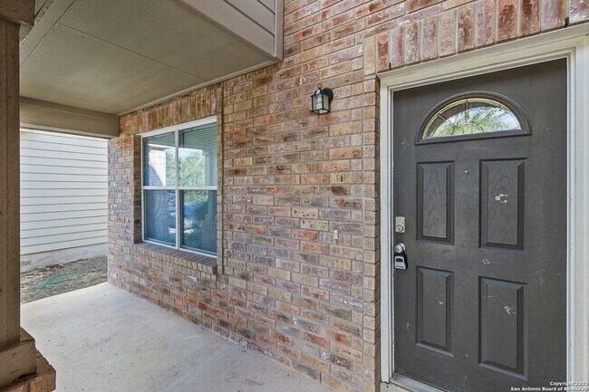 10730 Butterfly Flat in San Antonio, TX - Building Photo - Building Photo