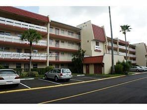 property at 1025 Country Club Dr