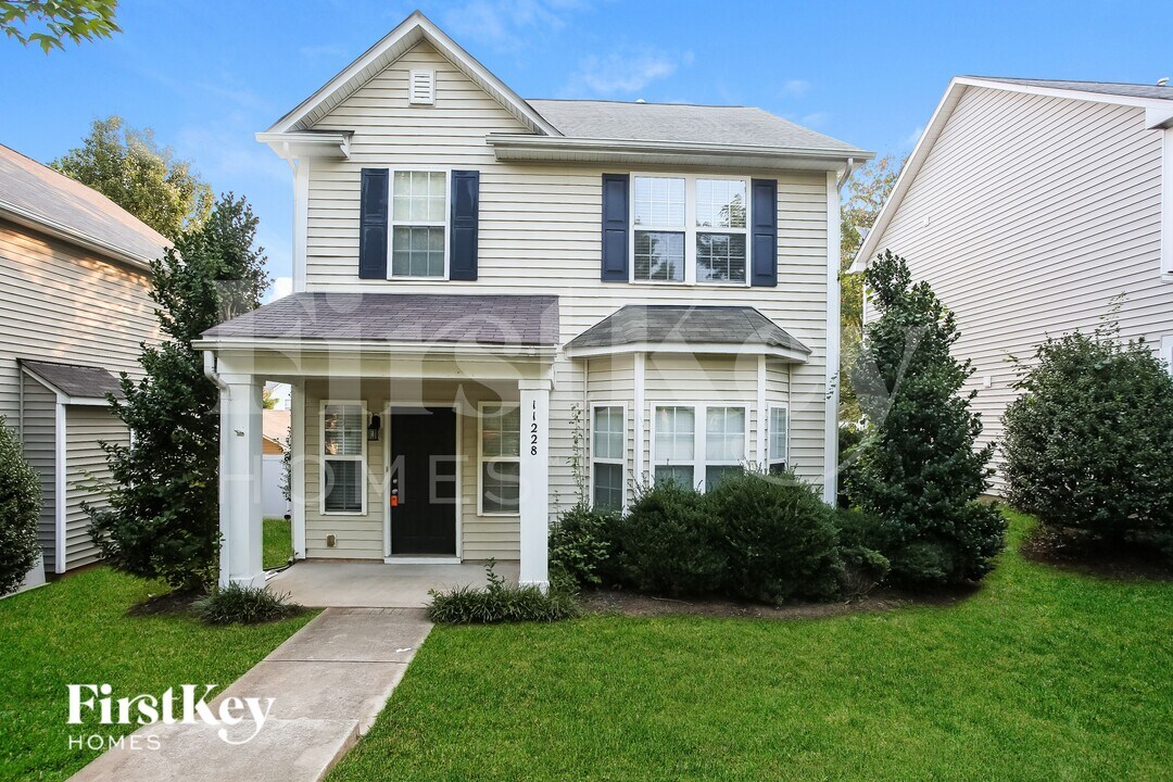 11228 Suunto Ln in Cornelius, NC - Building Photo