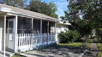 1530 S M.L.K. Jr Ave in Clearwater, FL - Building Photo