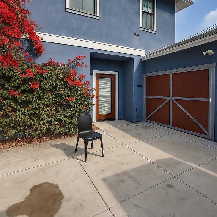 1334 W 22nd St in Los Angeles, CA - Building Photo