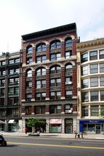 240 W 23rd St in New York, NY - Building Photo - Building Photo