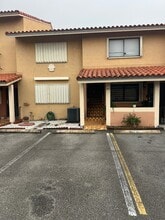 2780 W 62nd St in Hialeah, FL - Building Photo - Building Photo