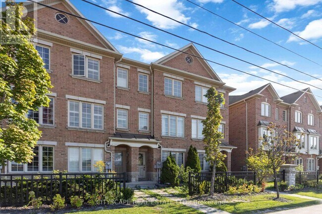 40 Peach Dr in Brampton, ON - Building Photo - Building Photo