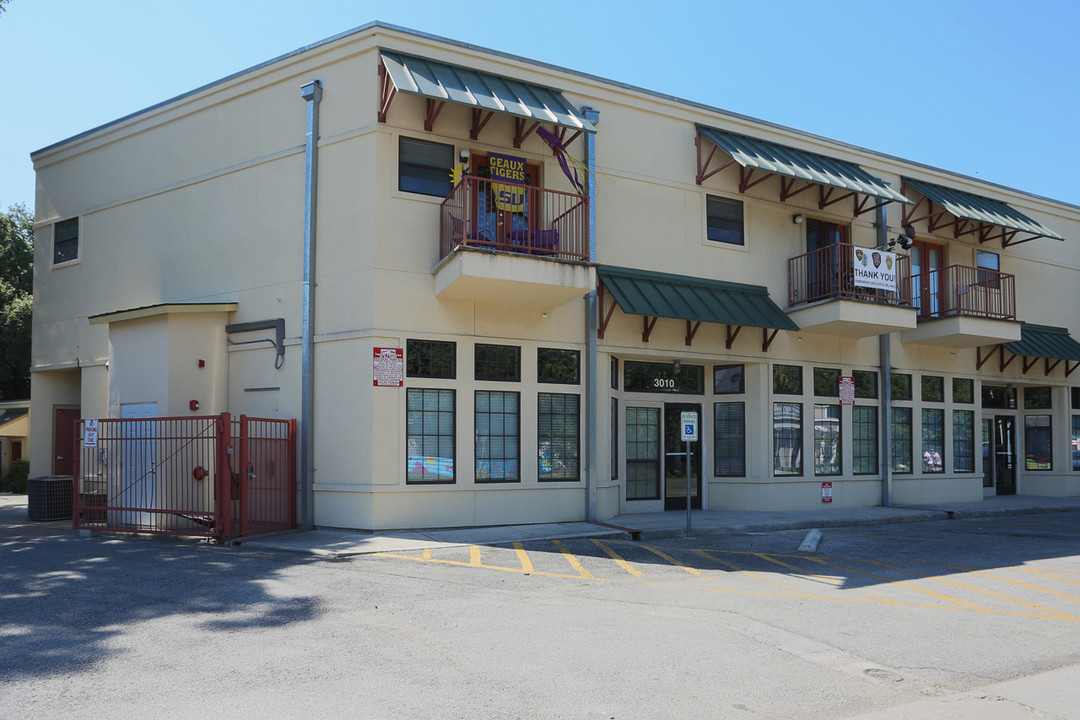 3010-3012 N Saint Marys St in San Antonio, TX - Building Photo